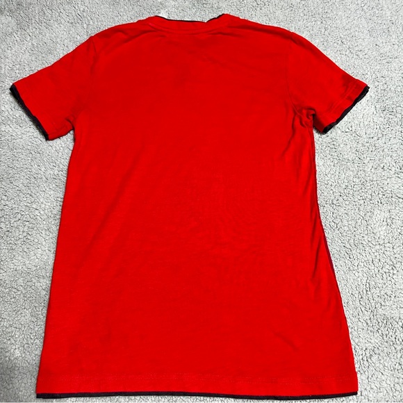 GUESS Men’s Red Palm Tree T-Shirt Size XS LA Graphic Henley Cotton Blend - Picture 2 of 6